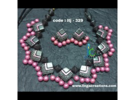 black pink necklace set