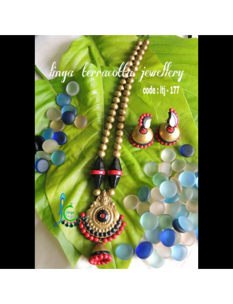 Linga creations terracotta jewellery Red and black pendant set